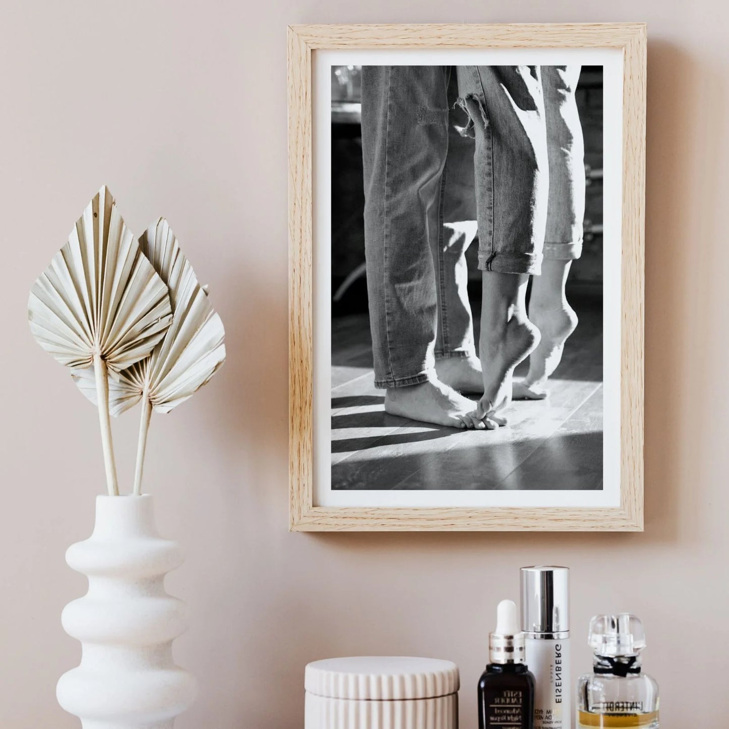 Stay Close modern black and white poster mockup with vases – pictorprints