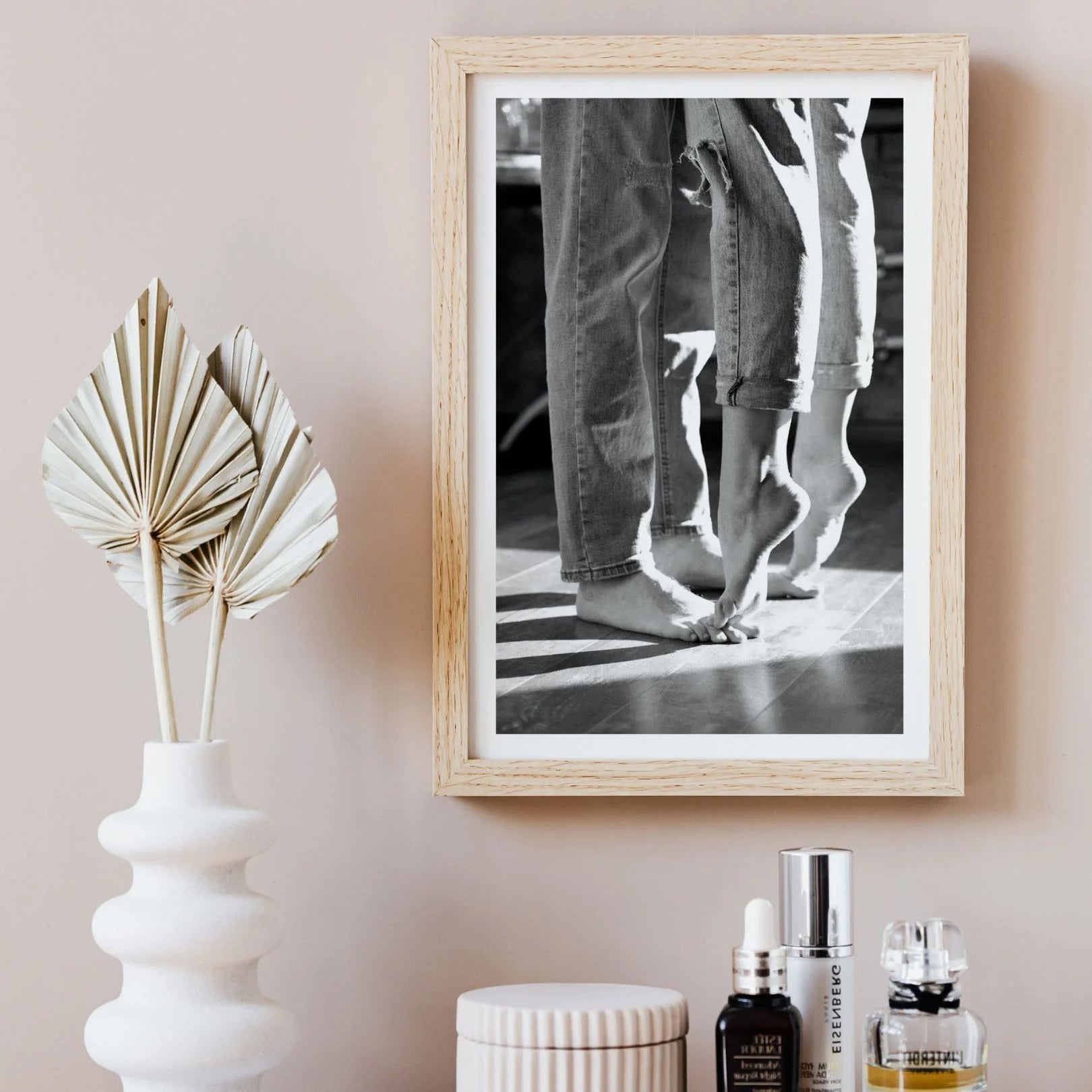 Stay Close modern black and white poster mockup with vases – pictorprints